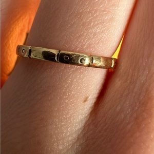 18k patterned flower eternity band sz 6.5 2.2g